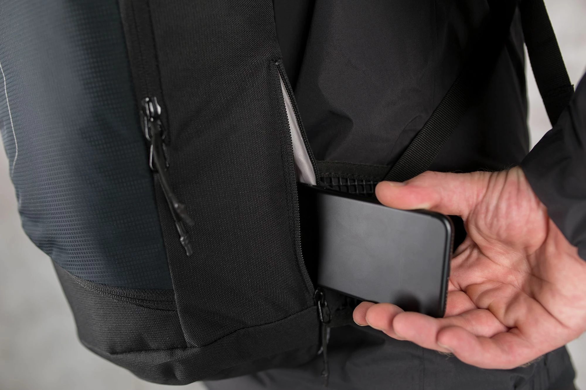 Fahrradzubehör Cube Rucksack PURE TEN Black 6 Fahrradzubehör Cube Rucksack PURE TEN Black – Bild 4